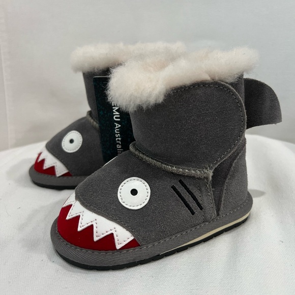 New EMU Shark Walker Costume Shearling Wool Suede Boot Shoe Baby 6-12 Toddler 3 - Picture 3 of 17